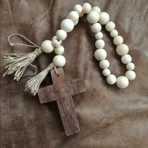 Other - Garland 29 inches & Cross